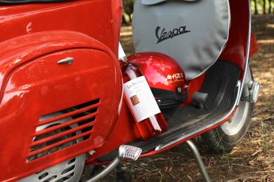 Vino and Vespas