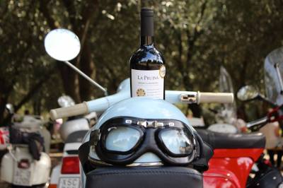 Vino and Vespas