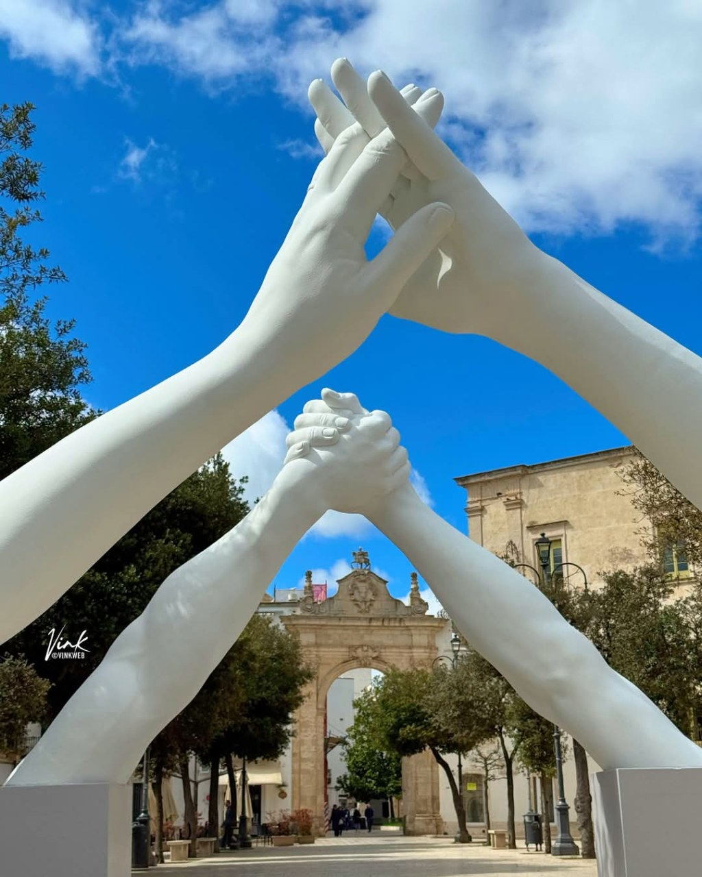 Six Hands, one message. Infinite Connection.